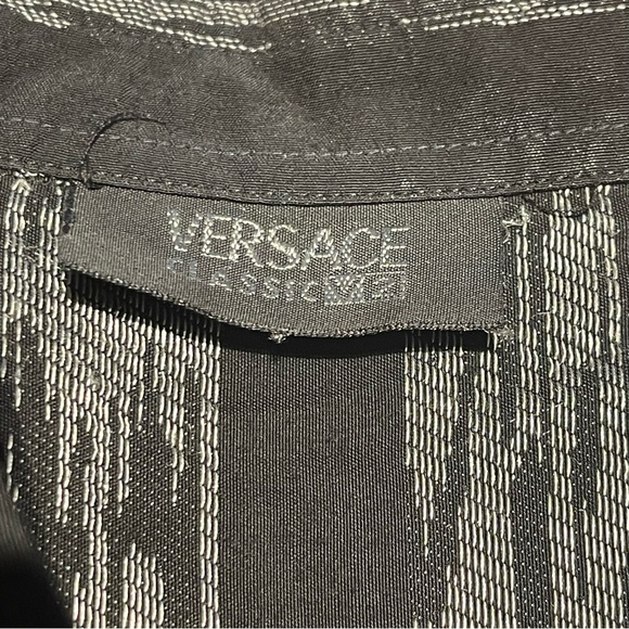VERSACE Classic V2 mens button down shirt Size 42 Preowned - Picture 3 of 7